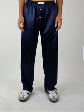 Hand Over Ex Boyfriend Pant
